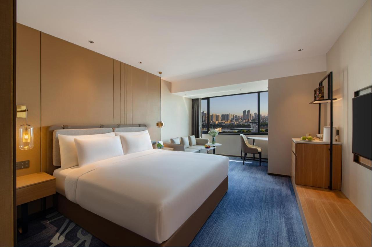 Guangzhou Hotel - Free Shuttle Bus To Exhibition Center During Canton Fair Period Eksteriør billede