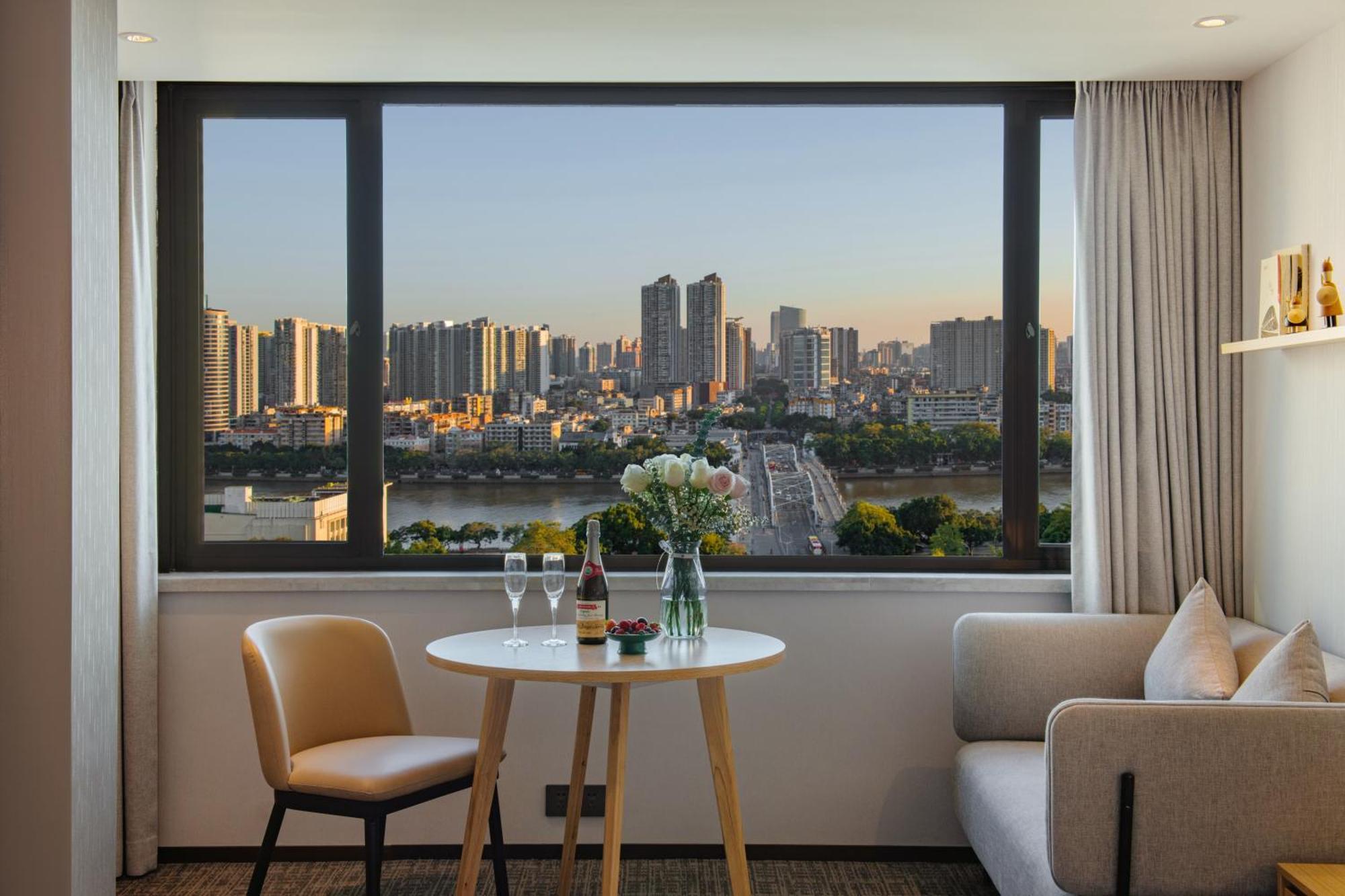 Guangzhou Hotel - Free Shuttle Bus To Exhibition Center During Canton Fair Period Eksteriør billede